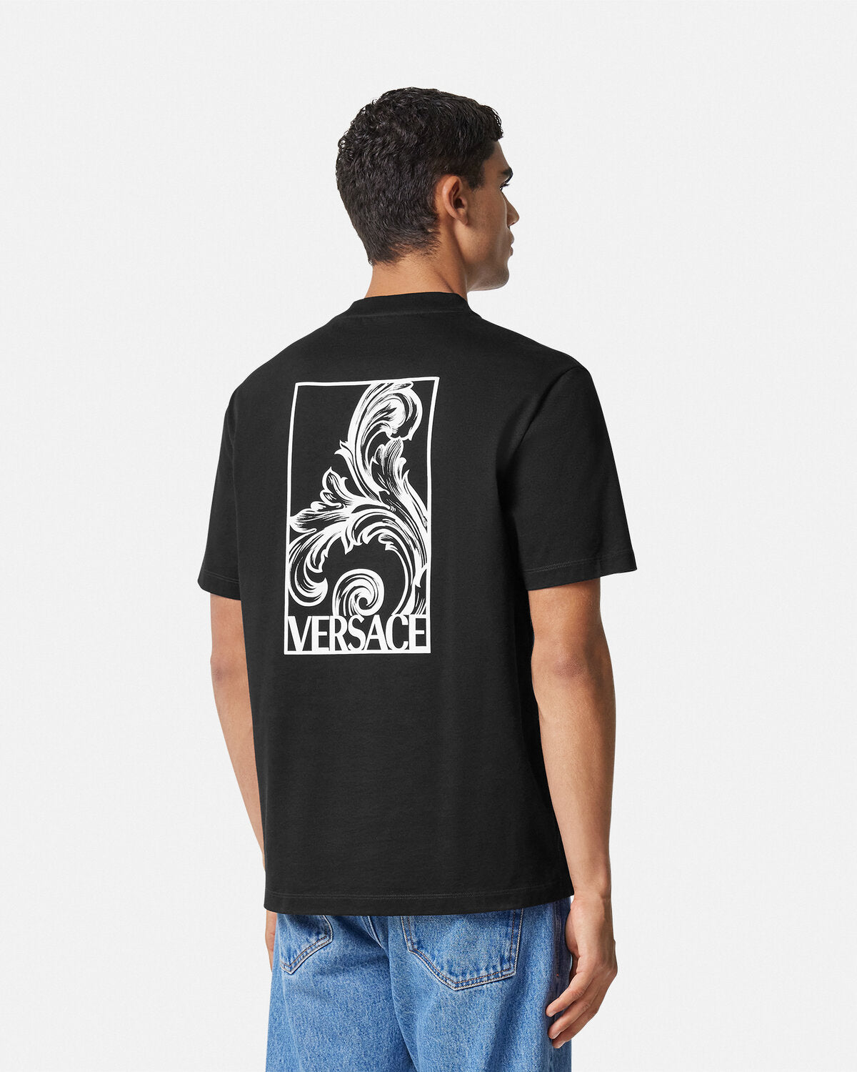 T-shirt imprimé par pulvérisation