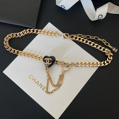 Collar con Colgante de Corazón