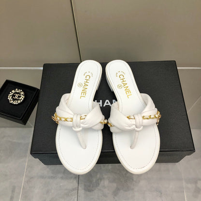 Sandalias con cadena tipo chancla