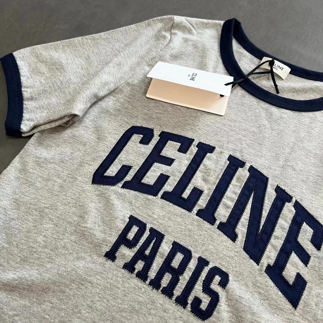 T-shirt à manches courtes brodé avec applications de couleur contrastante