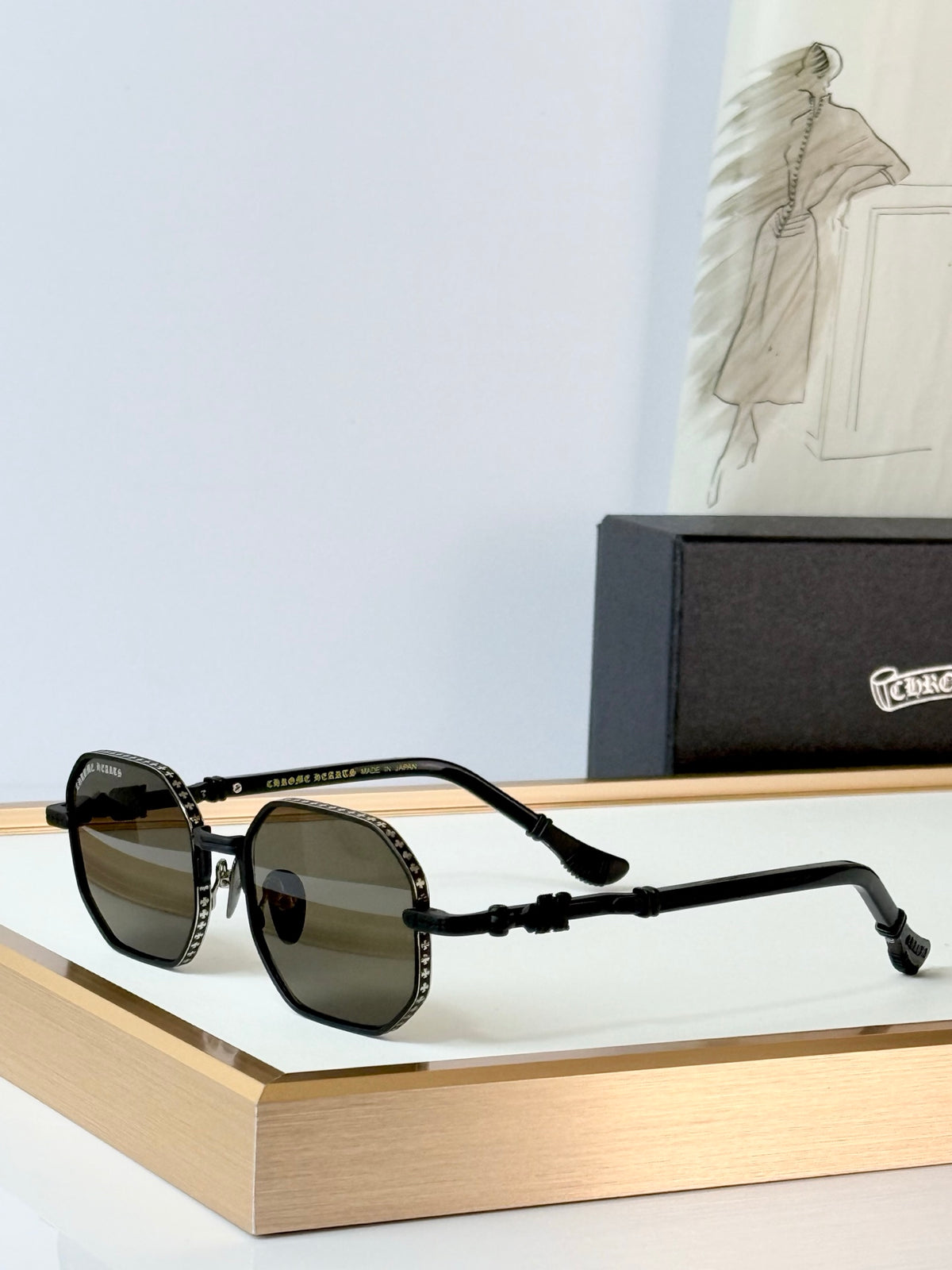 6 Color Retro Hexagonal Carved Metal Sunglasses
