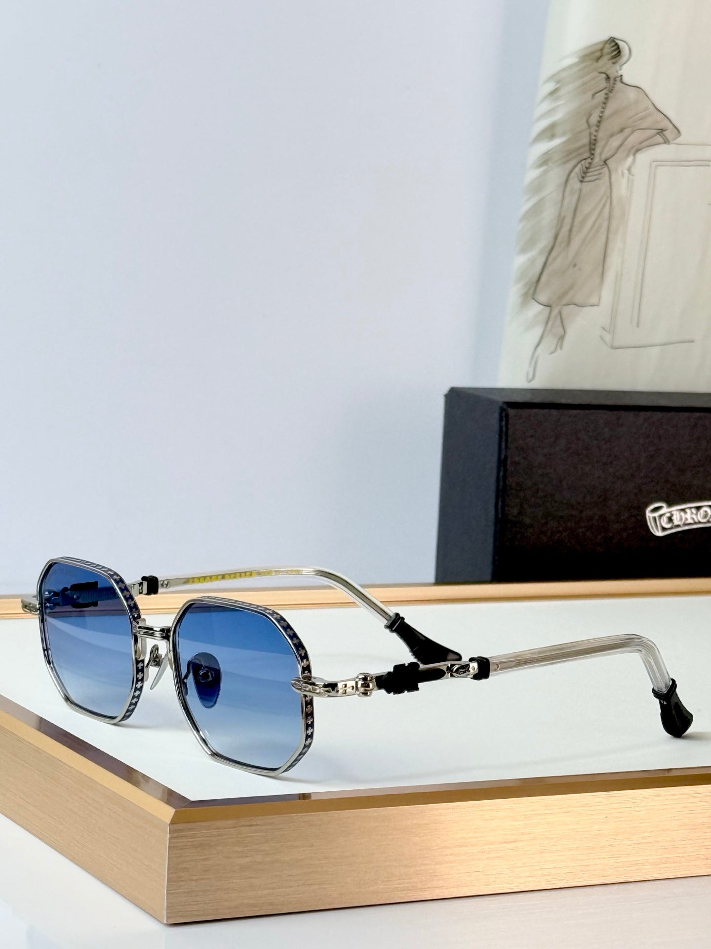 6 Color Retro Hexagonal Carved Metal Sunglasses