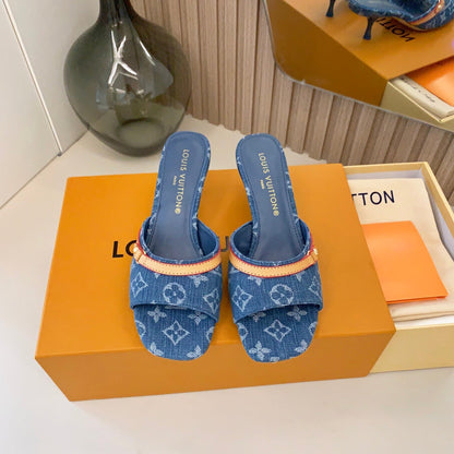Nouvelles sandales à talon Monogram