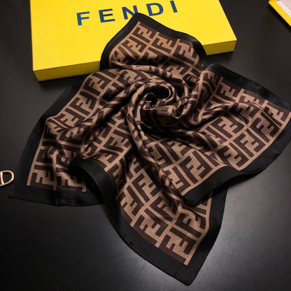 F Foulard Carré Élégant