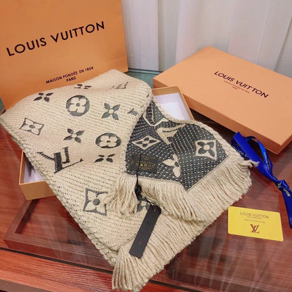 Foulard à pampilles jacquard motif monogramme