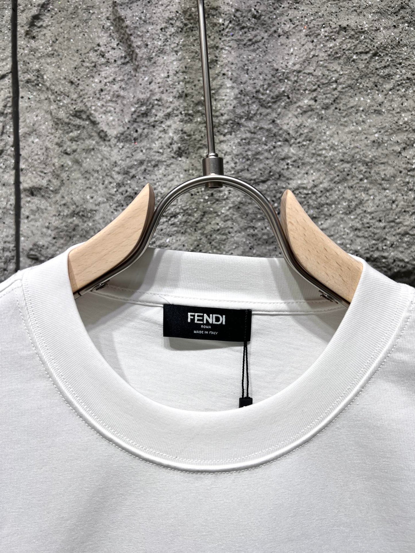 T-shirt Imprimé Simple