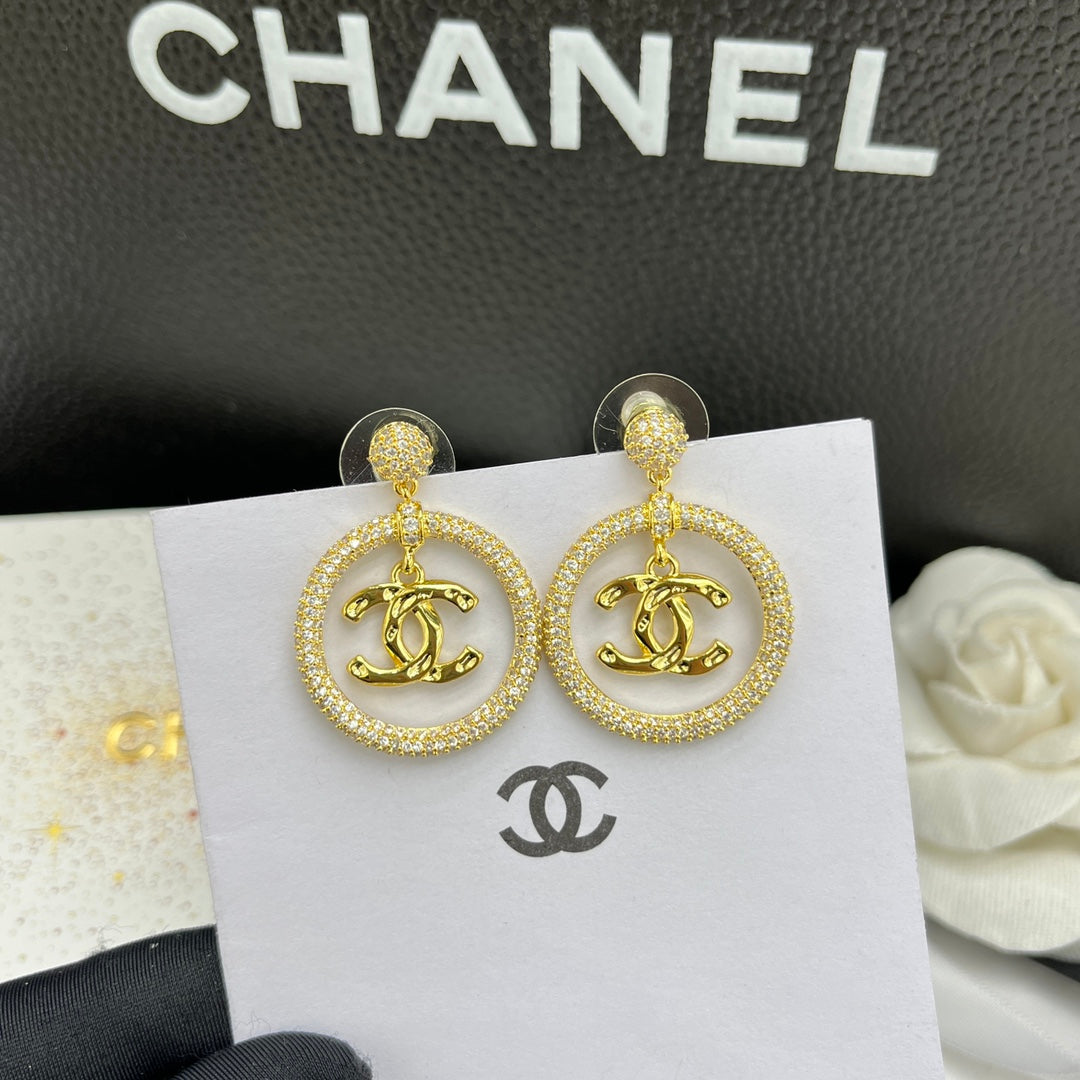 Pendientes de aro con colgante de diamante
