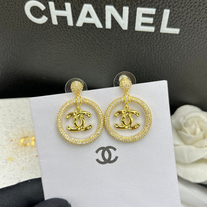 Pendientes de aro con colgante de diamante