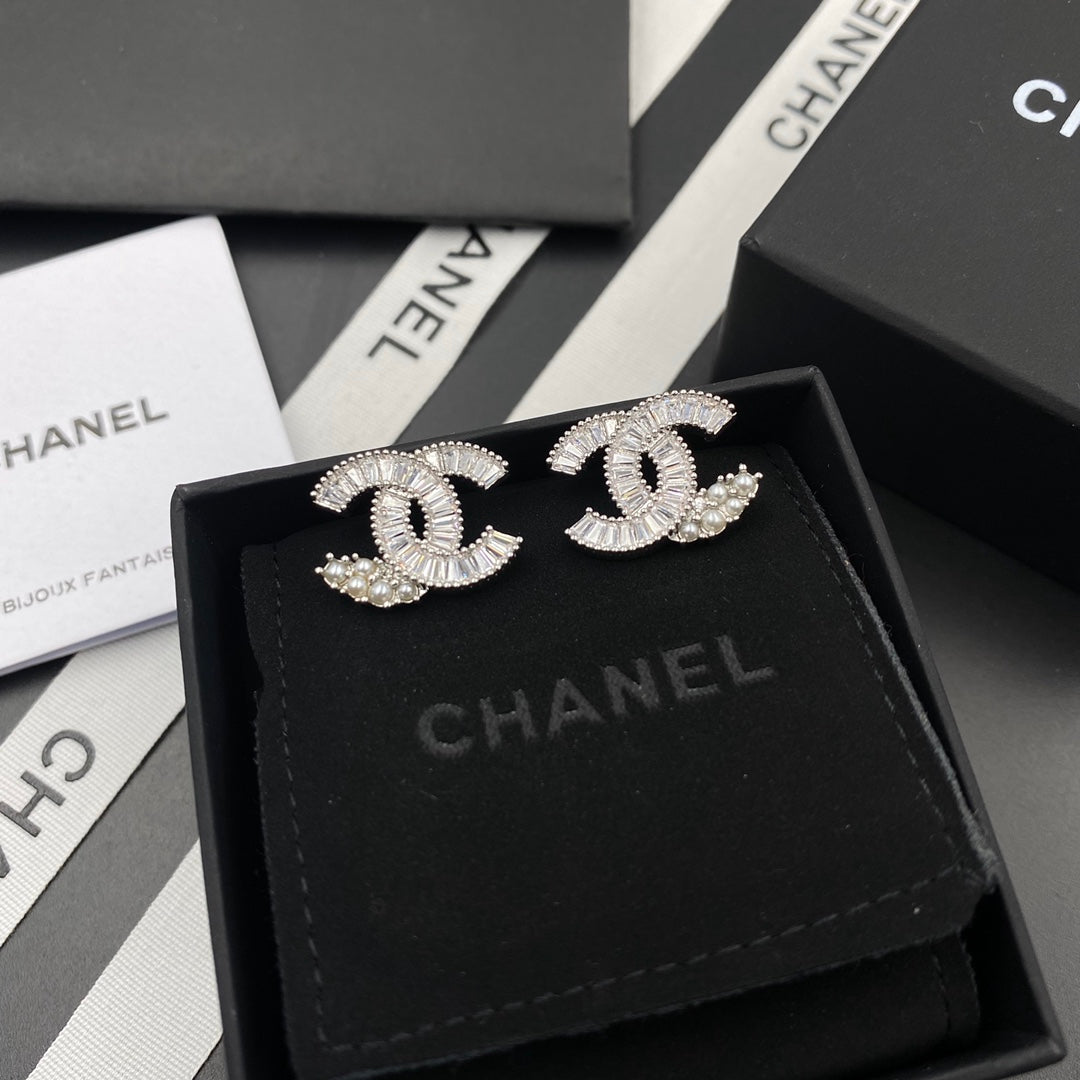 Pendientes de perlas de cristal