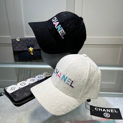 Casquette de baseball brodée colorée à motif 3D