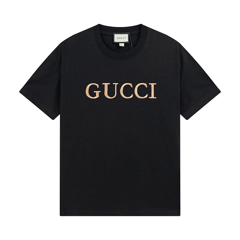 T-shirt brodé créatif