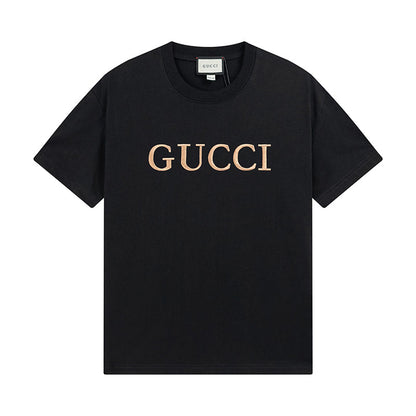T-shirt brodé créatif