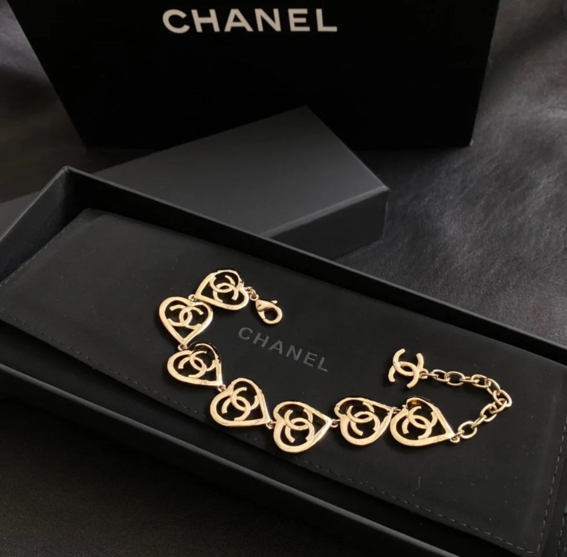 Pulsera Empalmada Doble C de Temperamento