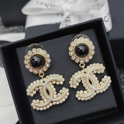 Pendientes de Diamantes y Cristales de Flores