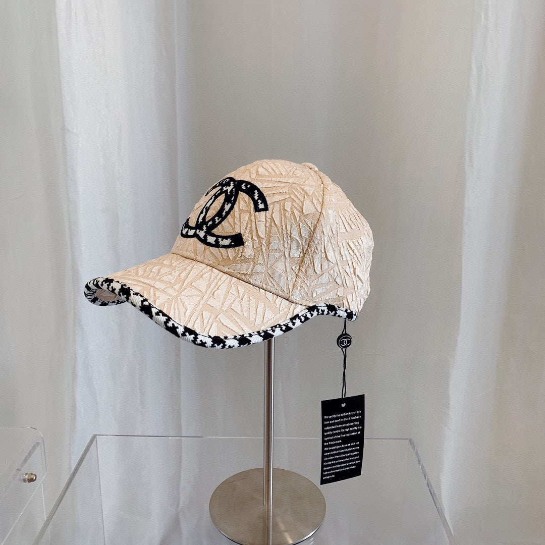 Gorra de béisbol de diseño plisado a la moda