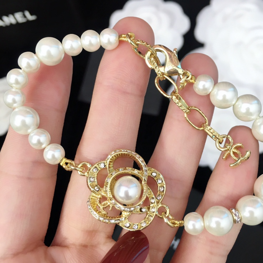 Bracelet ajustable perles Camellia