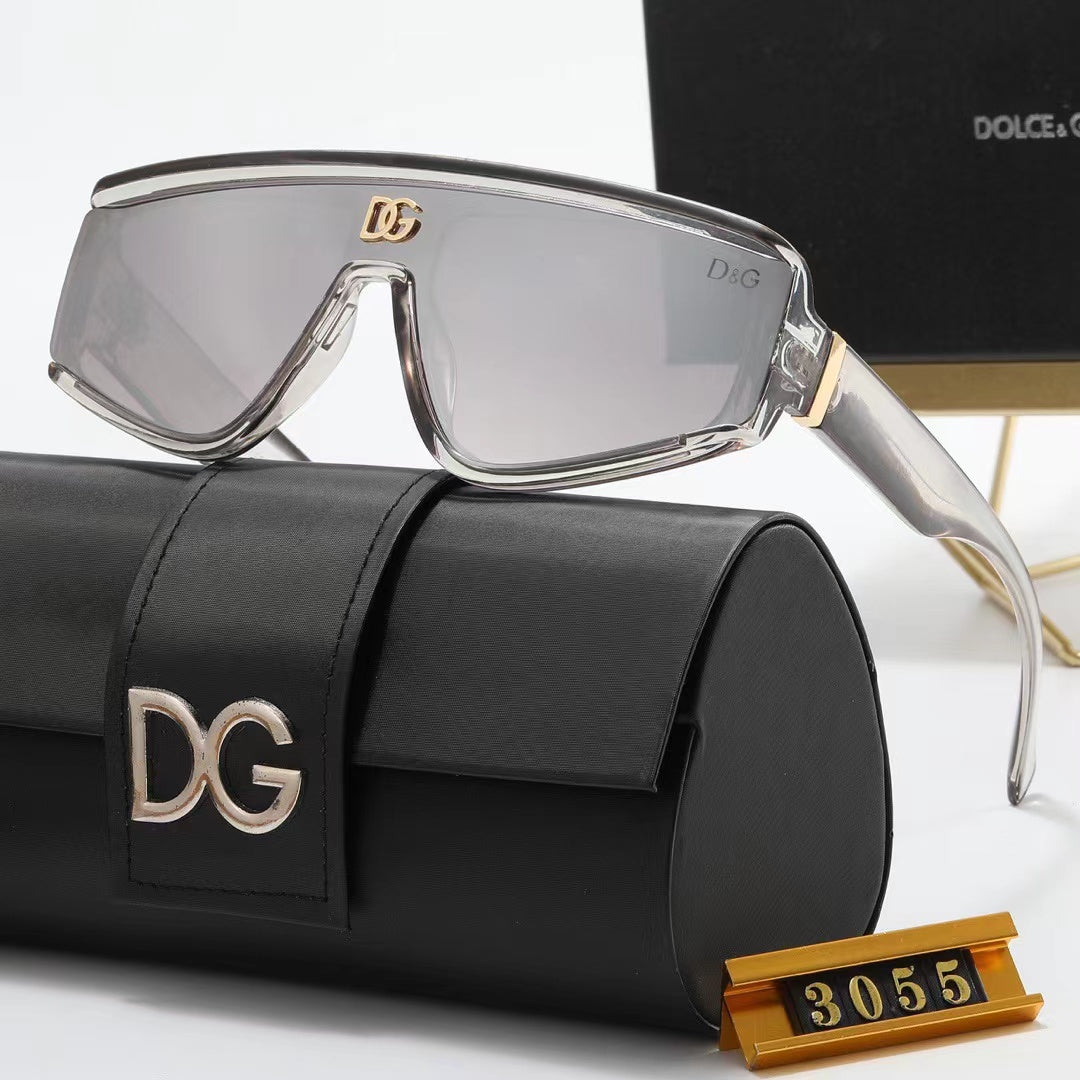 Nouvelles lunettes de soleil grand format