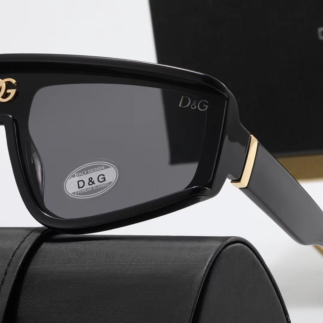 Nouvelles lunettes de soleil grand format