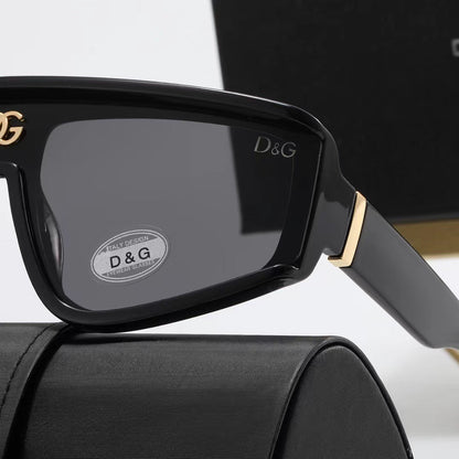 Nouvelles lunettes de soleil grand format
