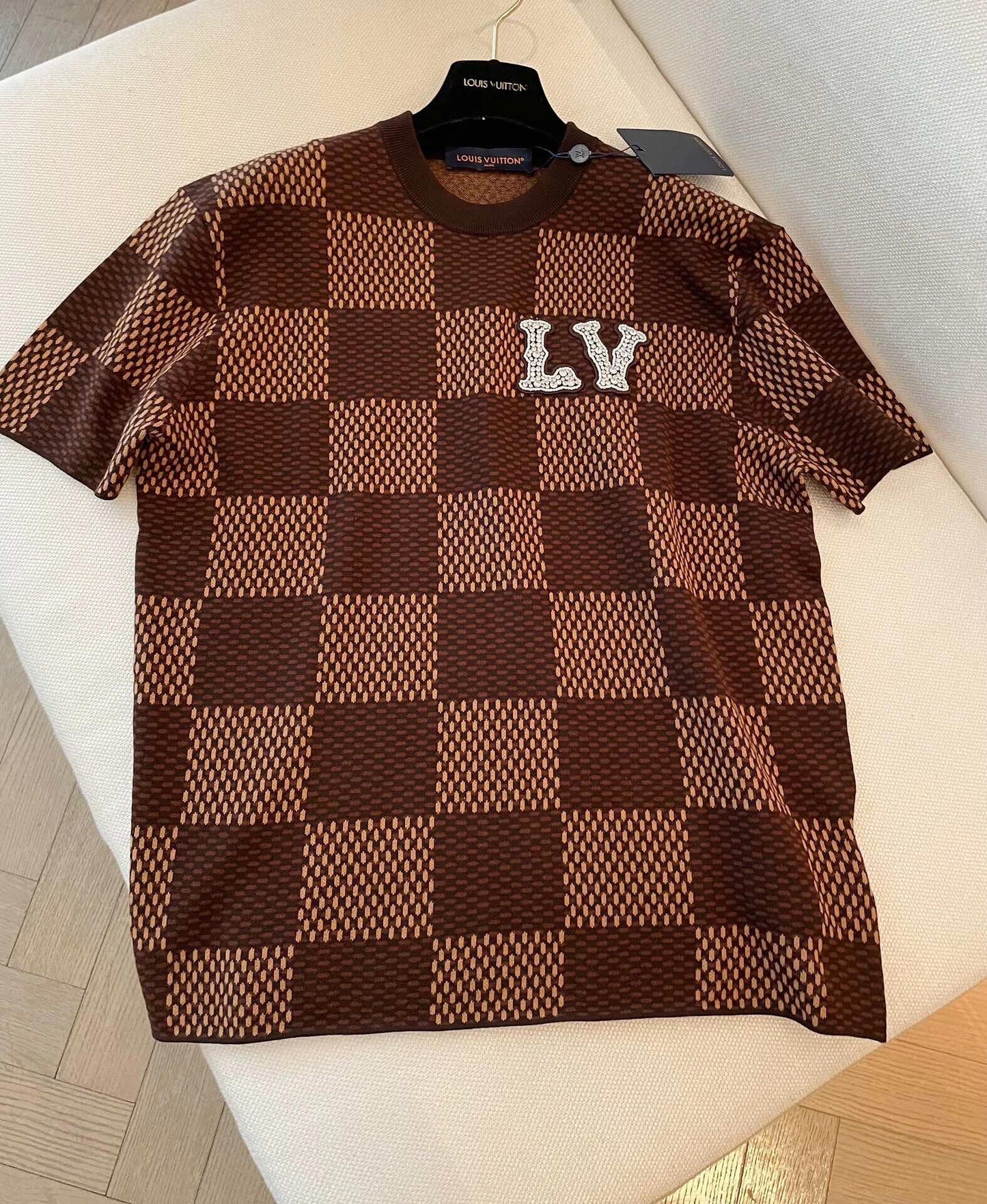 manches courtes à motif damier