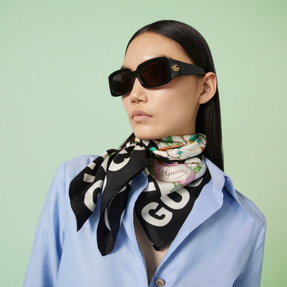 Foulard en soie à imprimé floral