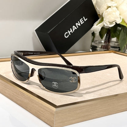 Lunettes de soleil bouclier pour femme