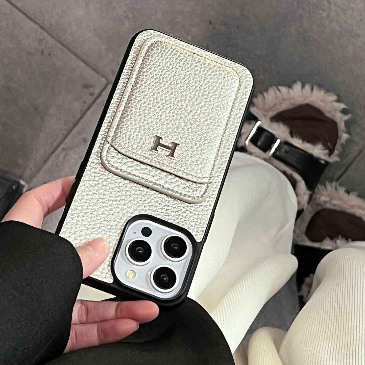 Estuche monedero con patrón de lichi