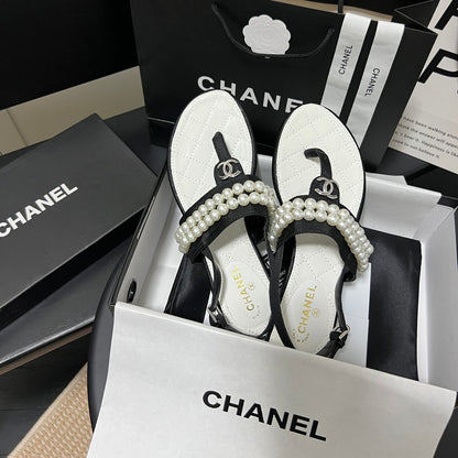 Sandalias de perlas con diseño de moda