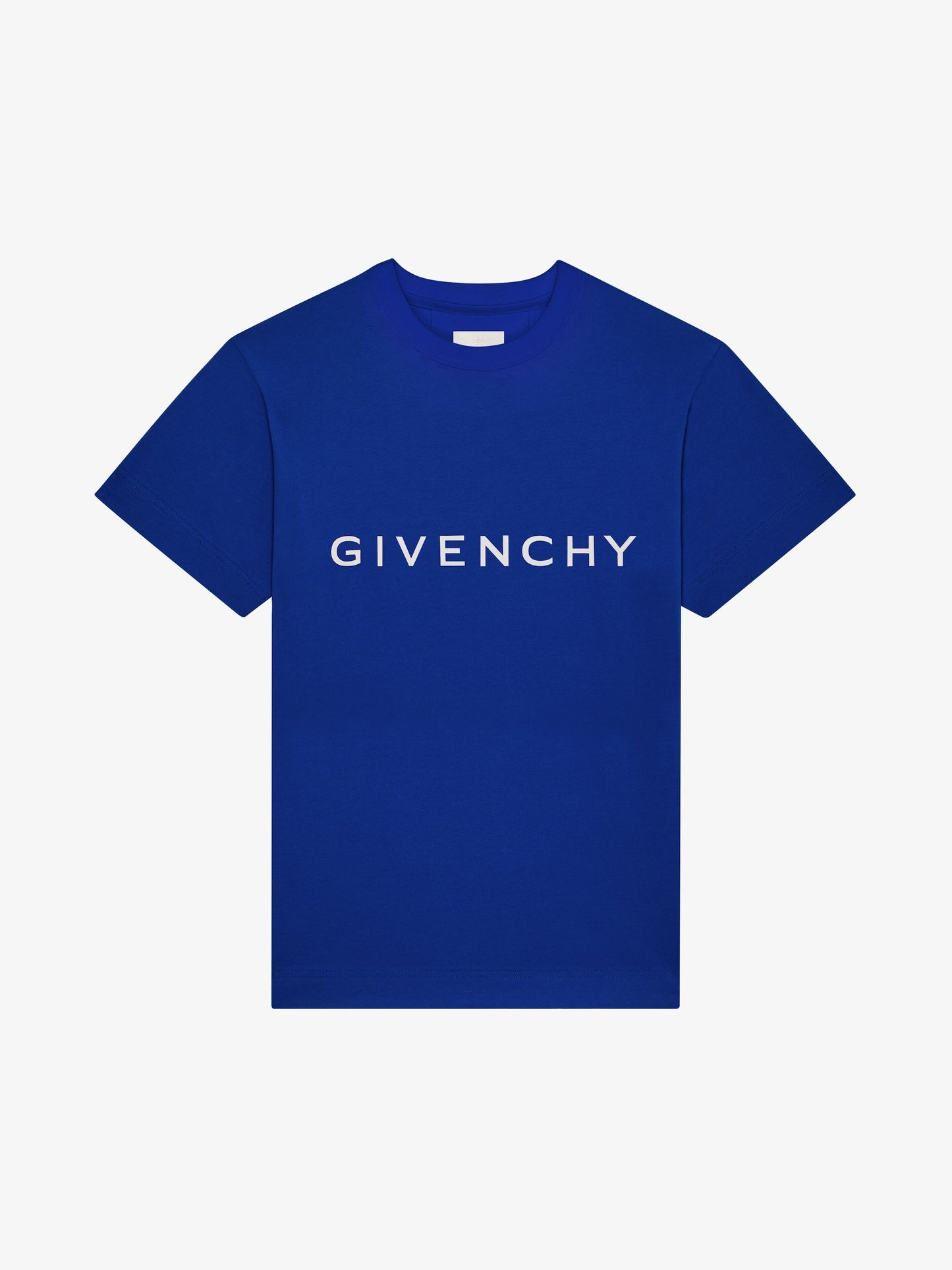 T-shirt archétype (de préférence estival)