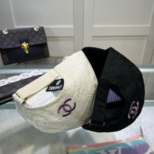 Gorra de béisbol bordada colorida con patrón 3D