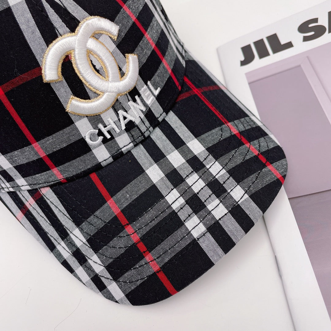 Gorra de béisbol bordada a cuadros clásicos