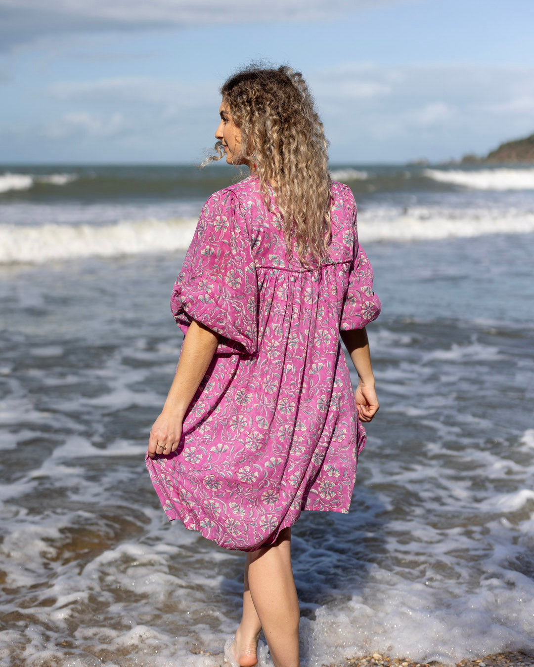 Robe courte Sama à motif marguerites