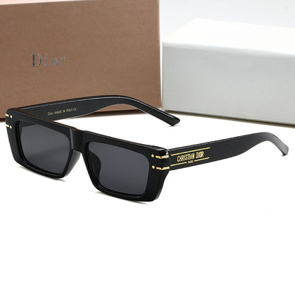 Nouvelles lunettes de soleil à petite monture