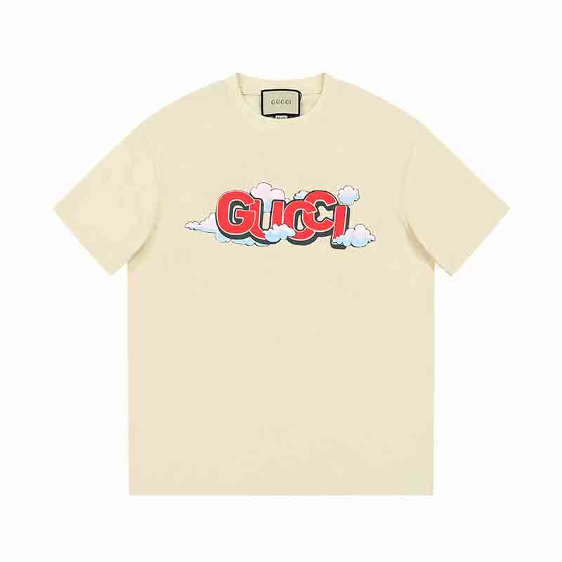 T-shirt imprimé nuages