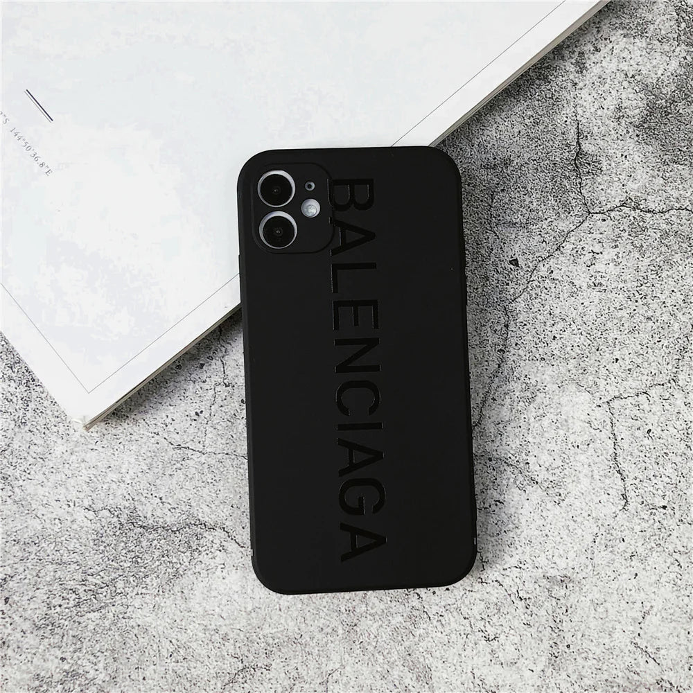 COQUE NOIRE LOGO B
