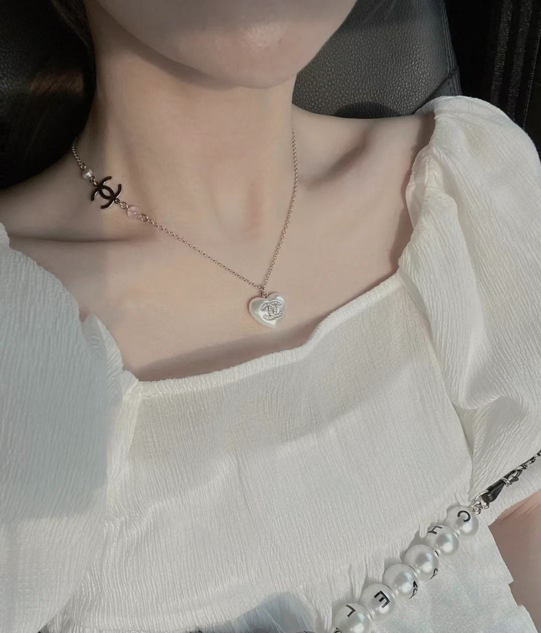 Collar con colgante de corazón y perla