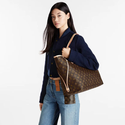 Monogram Neverfull Medium Bag