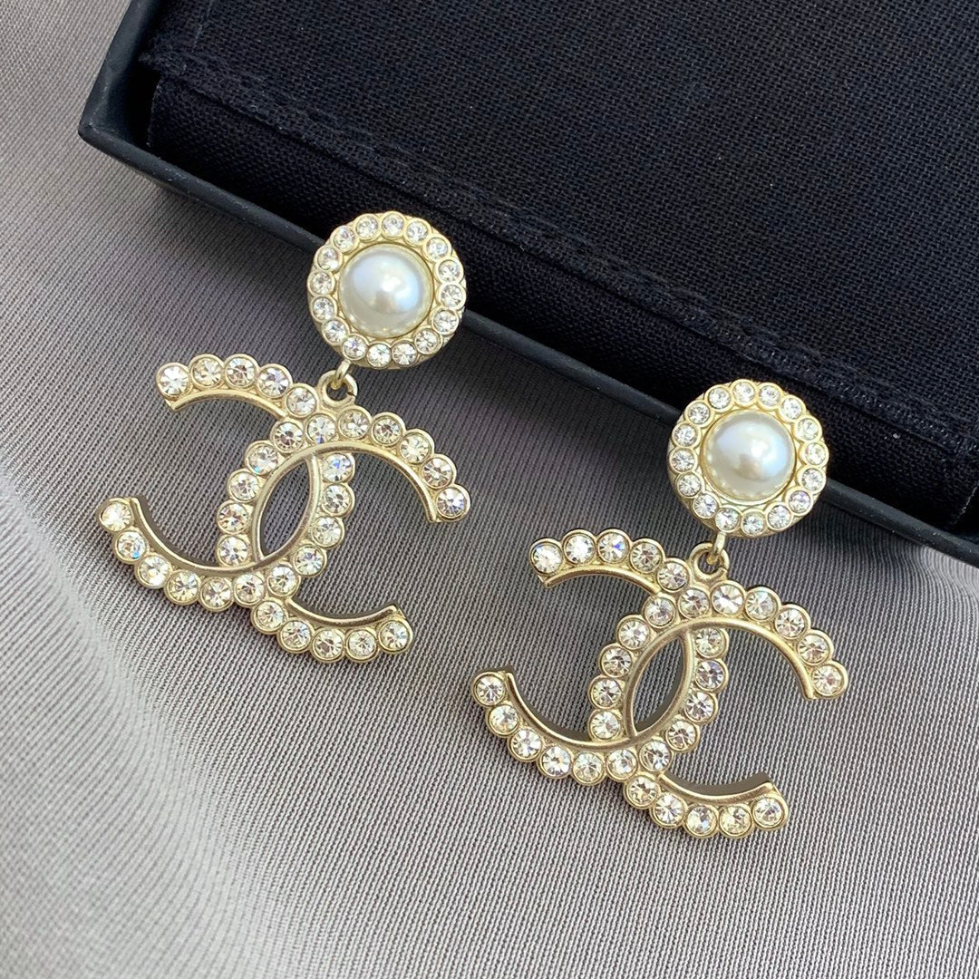 Pendientes de perlas Double C
