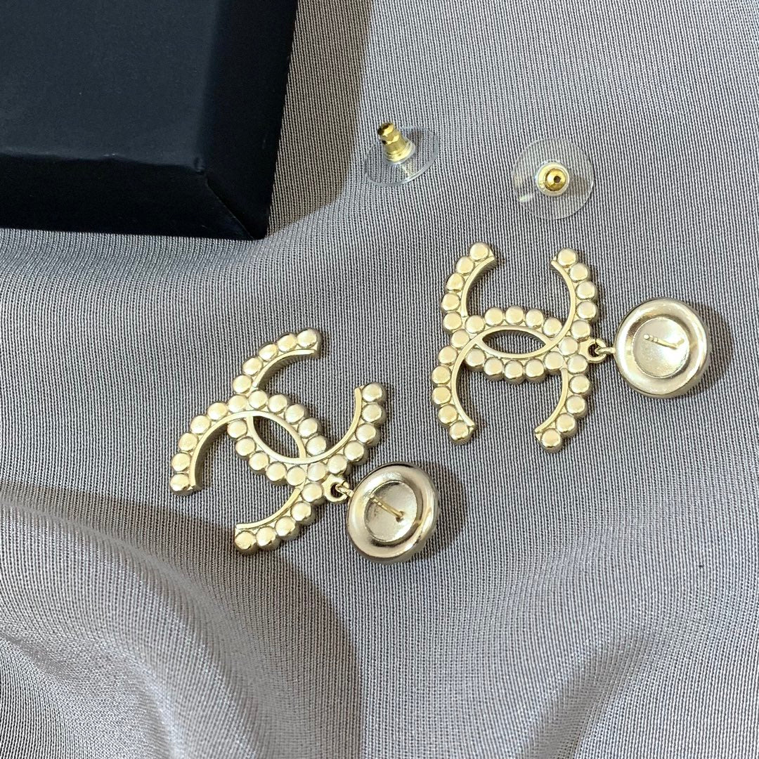 Pendientes de perlas Double C