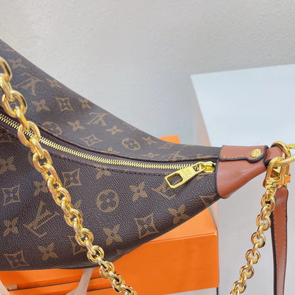 Large-capacity Monogram Pea Bag