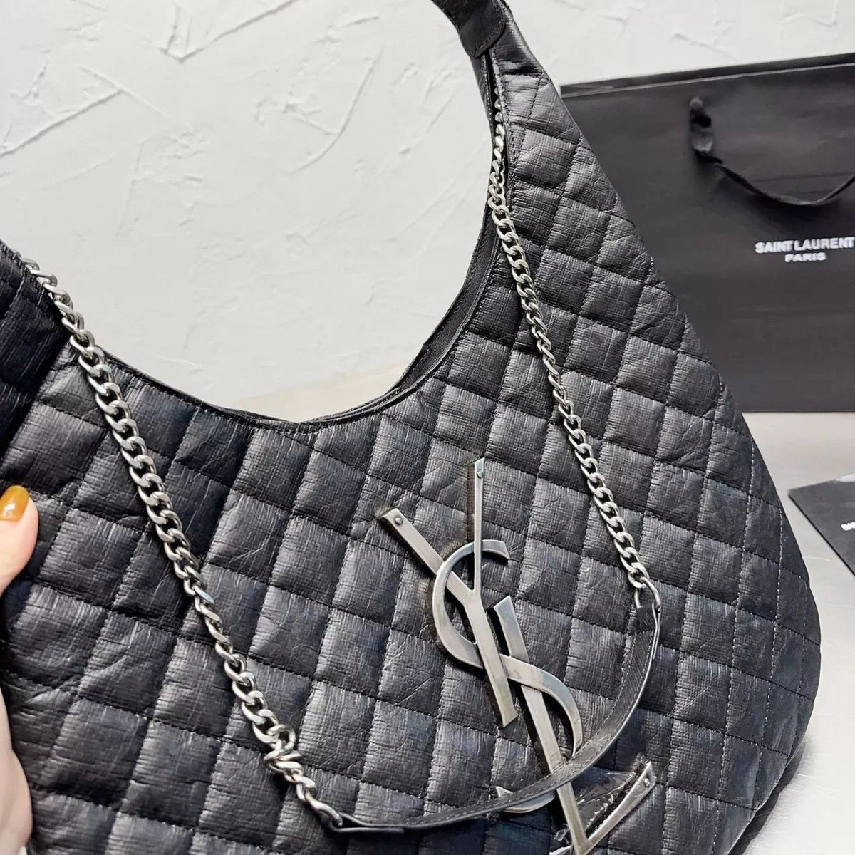 Elegant Rhombus Shoulder Tote Bag