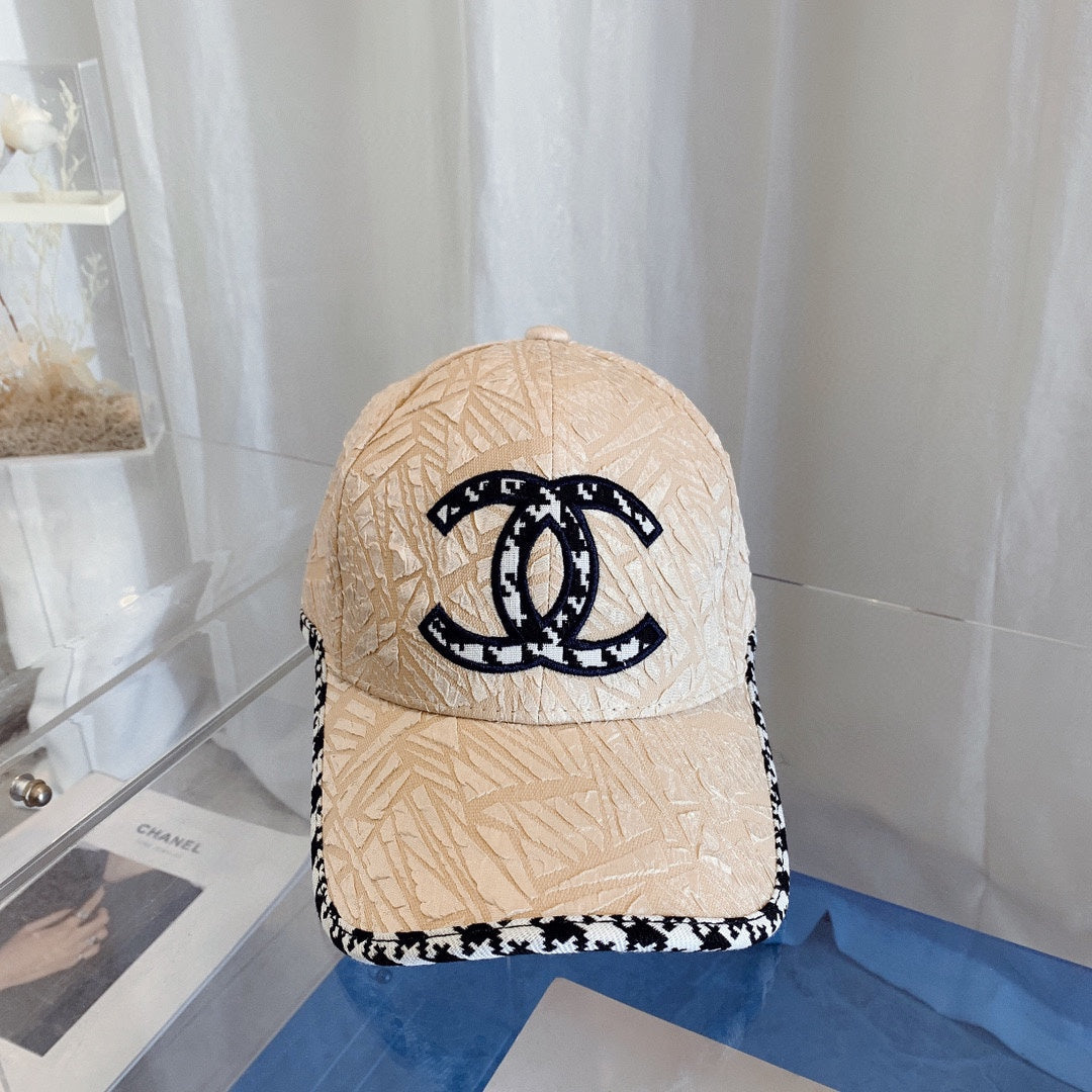 Gorra de béisbol de diseño plisado a la moda