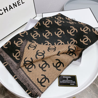 Bufanda pequeña jacquard con logo de temperamento y borde roto