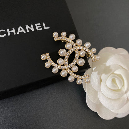 Broche de mode classique
