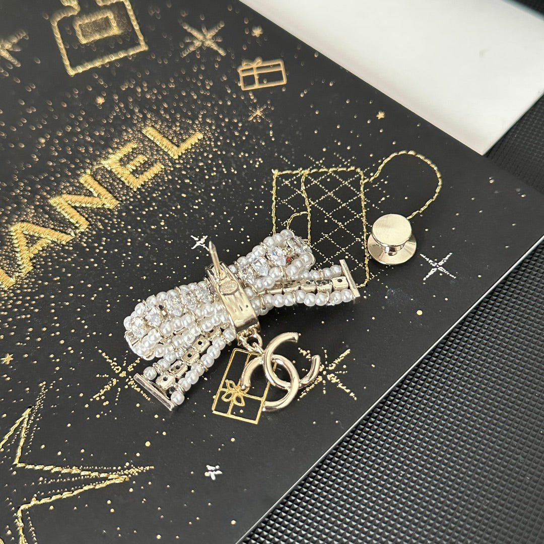 Broche de lazo con diamantes