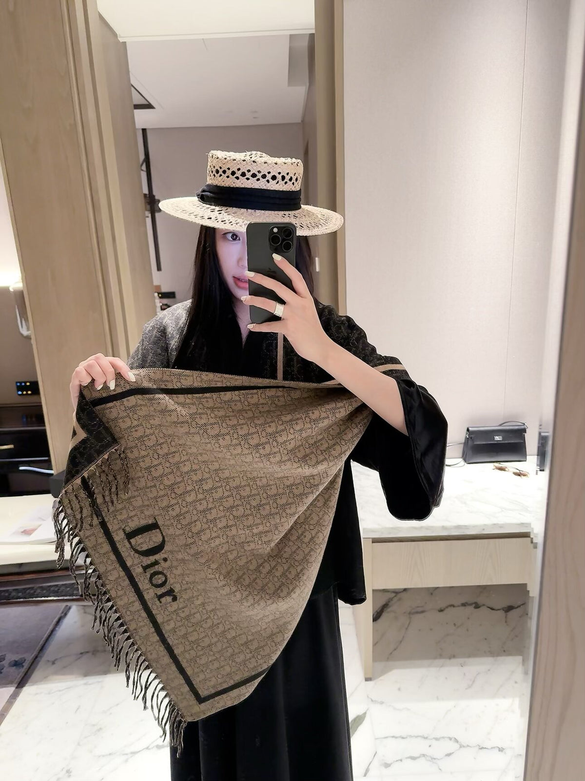 2026 New French-Inspired Jacquard Cashmere Scarf – Elegant Heritage Pattern, Soft Luxury Style