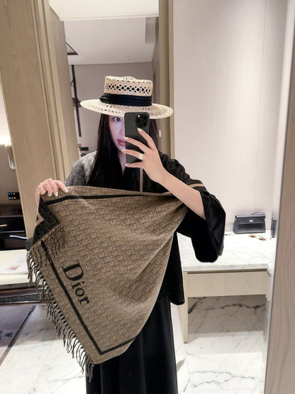 2026 New French-Inspired Jacquard Cashmere Scarf – Elegant Heritage Pattern, Soft Luxury Style