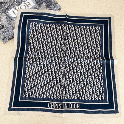 Foulard carré en soie gaufrée rétro mode