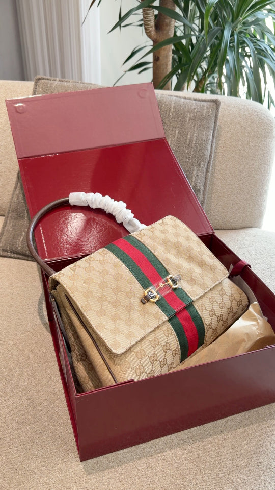 Vintage Monogram Canvas Shoulder Bag 🤎