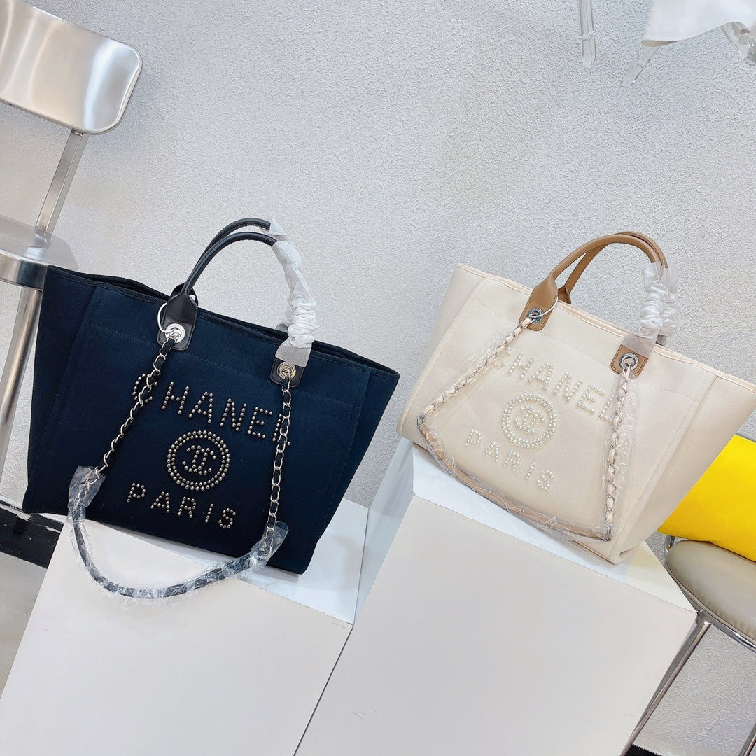 Bolso tote con cadena y bordado de perlas